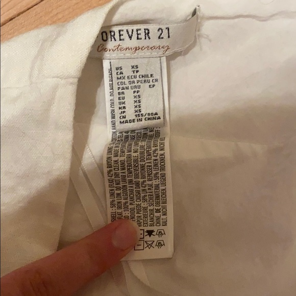 Forever 21 white XS crop top - Picture 3 of 3